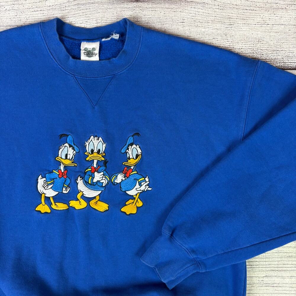 Vintage 1990s Donald Duck Disney Cartoon Embroidered Crewneck